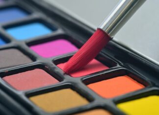 Jak malować tło do akwarium?