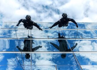 Czego nie zamawiać w samolocie?