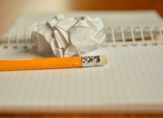 Jak zrobić papierowy Topper na tort? Jak zrobić papierowy Topper na tort?